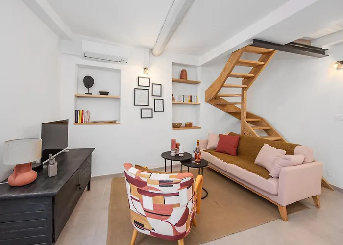 Maison Vieux Chateau - Vue Imprenable - Vieille Vakantiehuis *