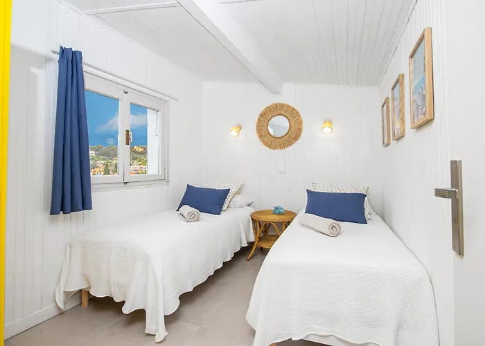 Maison Vieux Chateau - Vue Imprenable - Vieille 멍똥